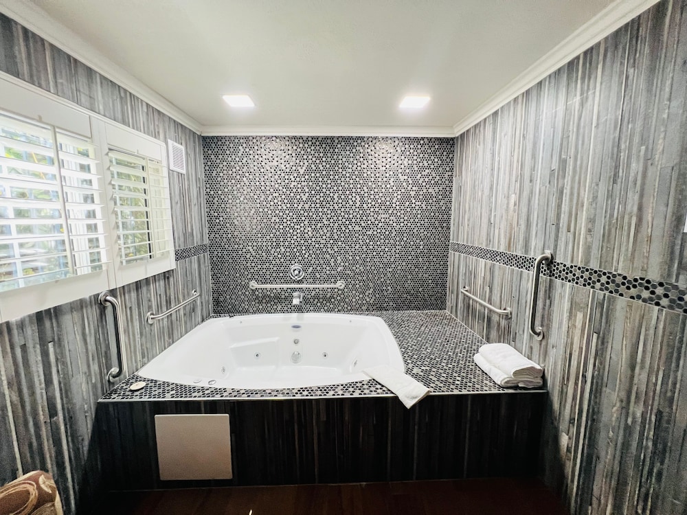 Casa Blanca Hotel and Suites Orange - photo 9