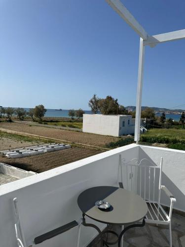 Sardis Rooms — Kimolos — photo 4