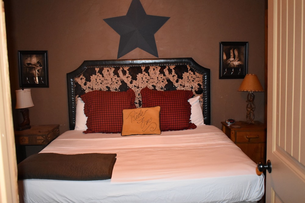 Bear Creek Lodge Cabin Resort - photo 13