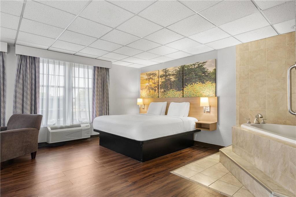 Days Inn by Wyndham Madisonville - photo 42