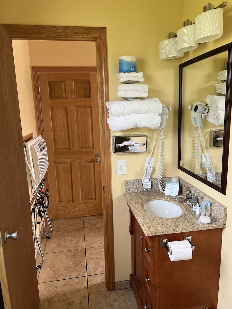 All Star Inn & Suites - photo 302