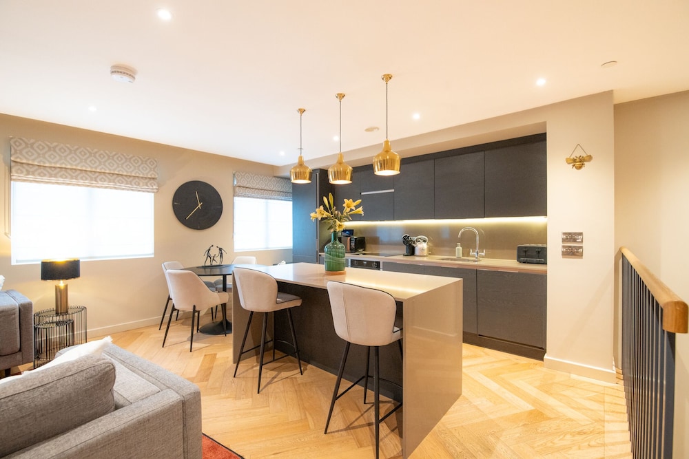 Entire 2 Bed Free Parking No. 15 The Cosy Collection Ltd — 4-Star Luxury Hotel in York, United Kingdom