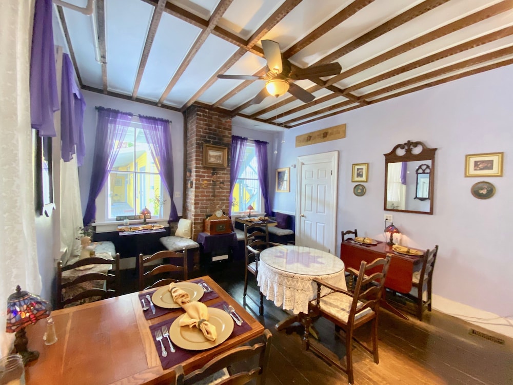 Penny Farthing Inn - photo 39
