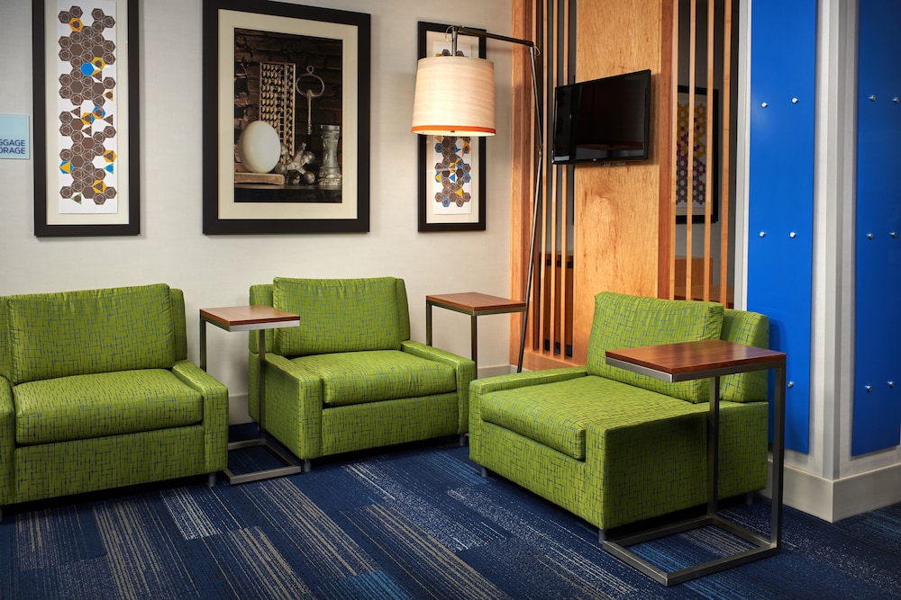 Holiday Inn Express Amherst Lockport by IHG - photo 4