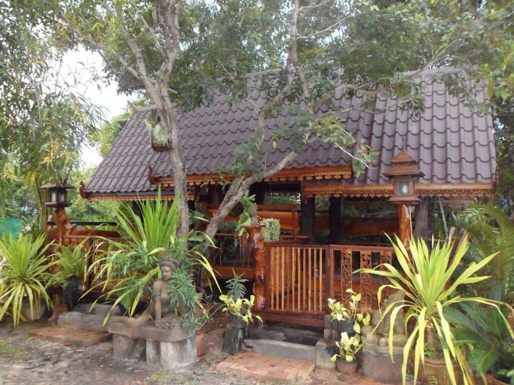 Chatpimarn Resort Hotel — hotel in Yasothon