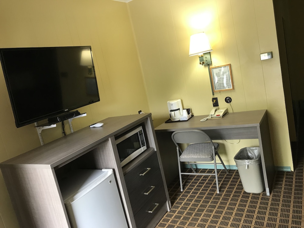 Parkview Motel - photo 12