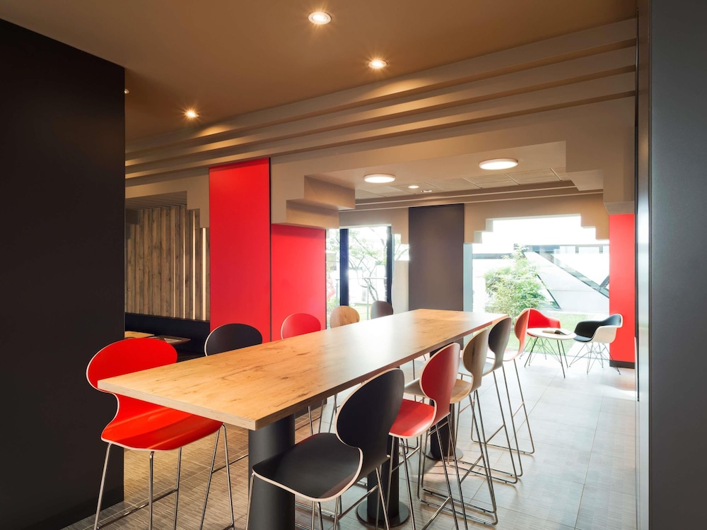 מזון ומשקאות