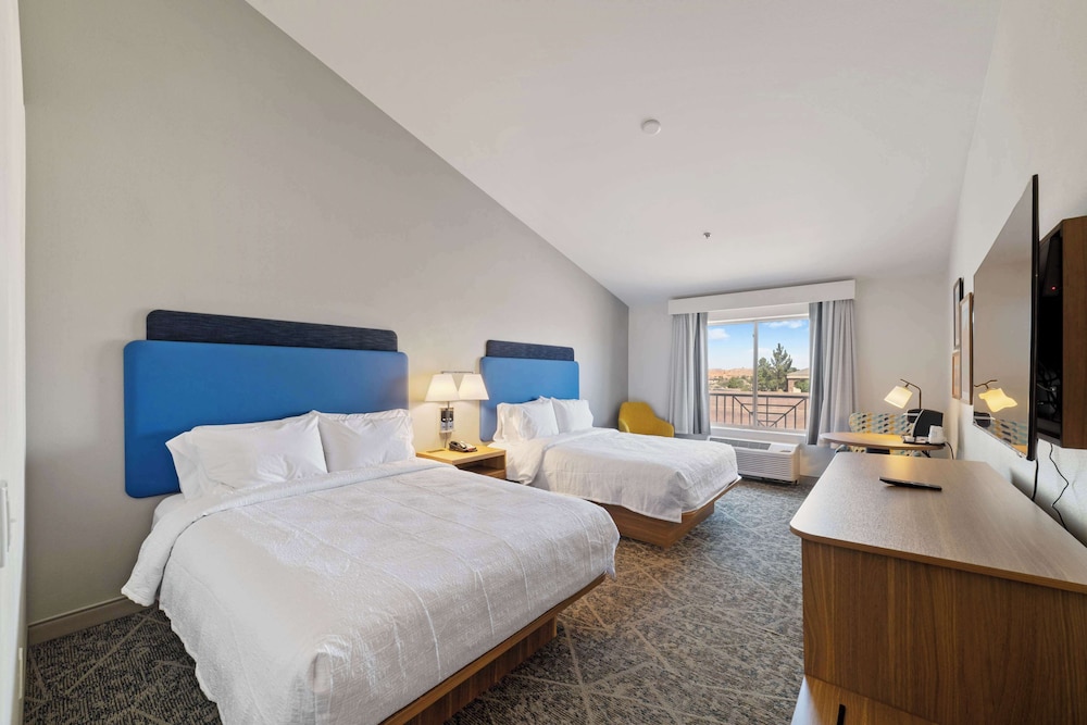 Hampton Inn & Suites by Hilton Mesquite - photo 12