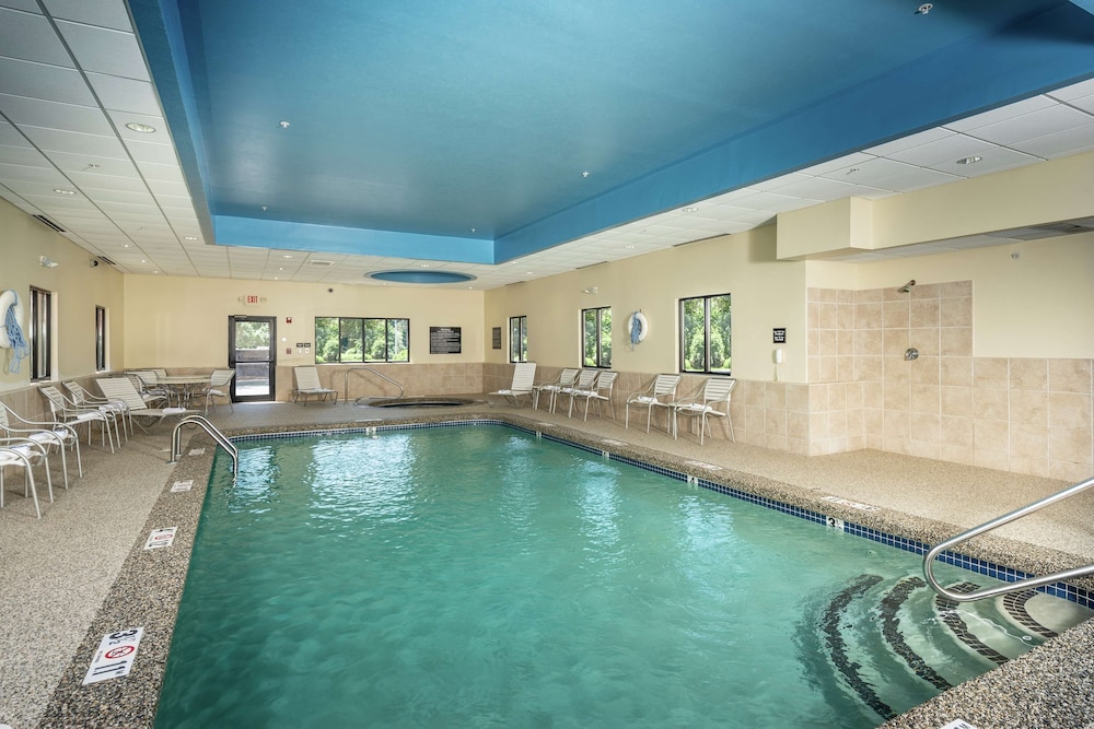Hampton Inn Fall River Westport - photo 39