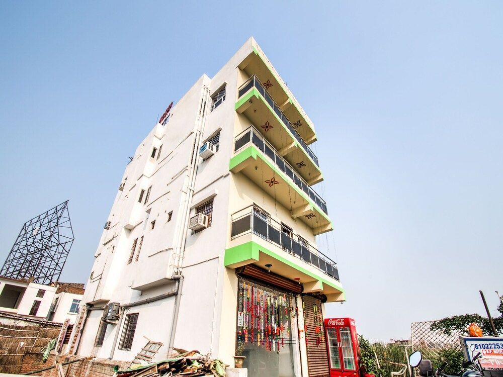 Oyo 14993 Rp Palace — Patna