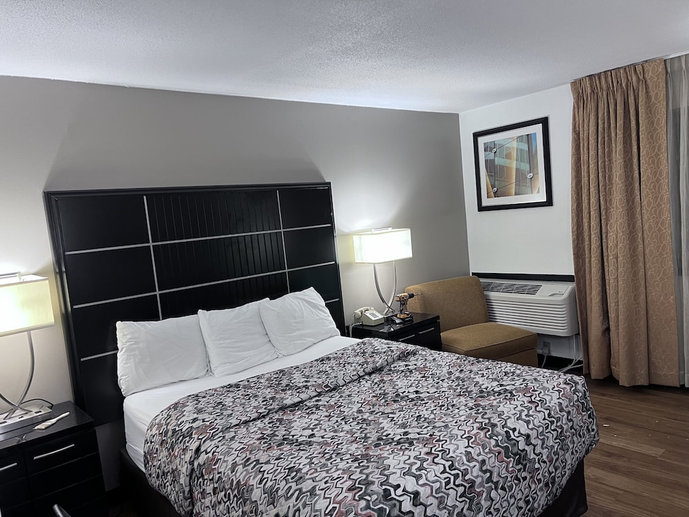 AmeriVu Inn - photo 6