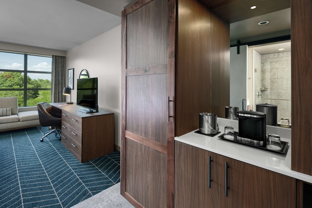 The Bevy Hotel Boerne a DoubleTree by Hilton - photo 16