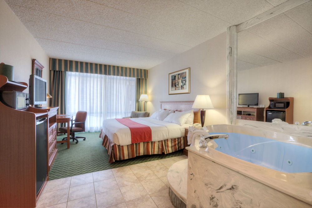 Wyndham Garden Southgate - photo 12