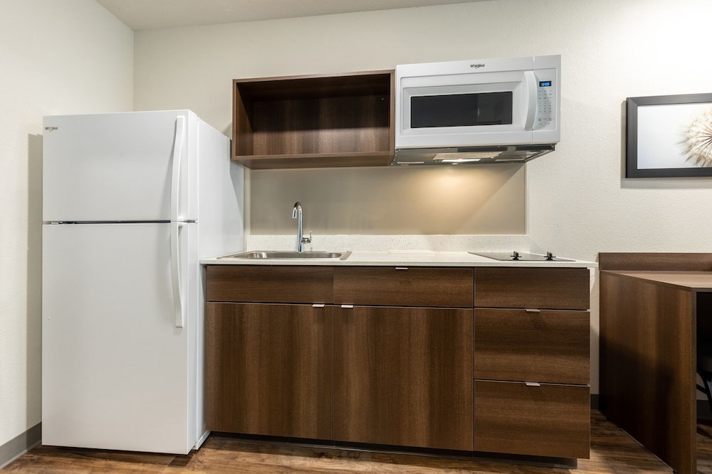 WoodSpring Suites South Brunswick Princeton - photo 21