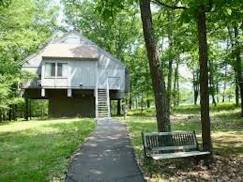 Eagle Village Resort - photo 4