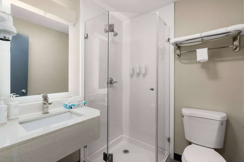 Days Inn by Wyndham Albuquerque I 25 - photo 49