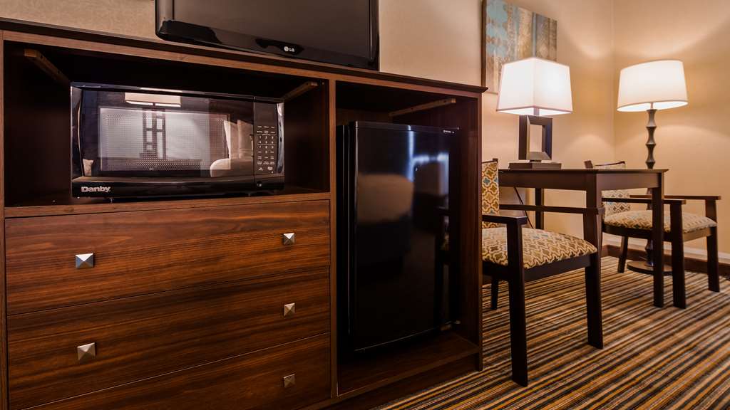 Best Western Woodhaven Inn - photo 18