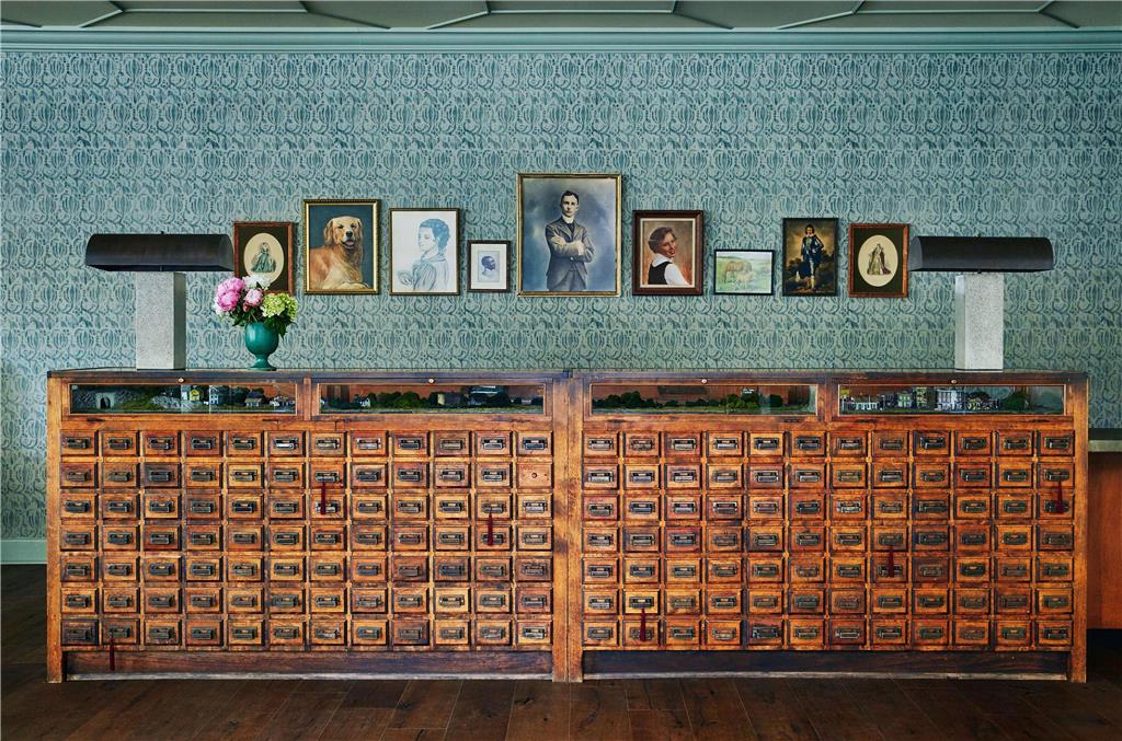 Graduate Charlottesville