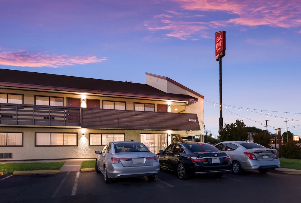 Red Roof Inn Philadelphia Trevose - photo 35