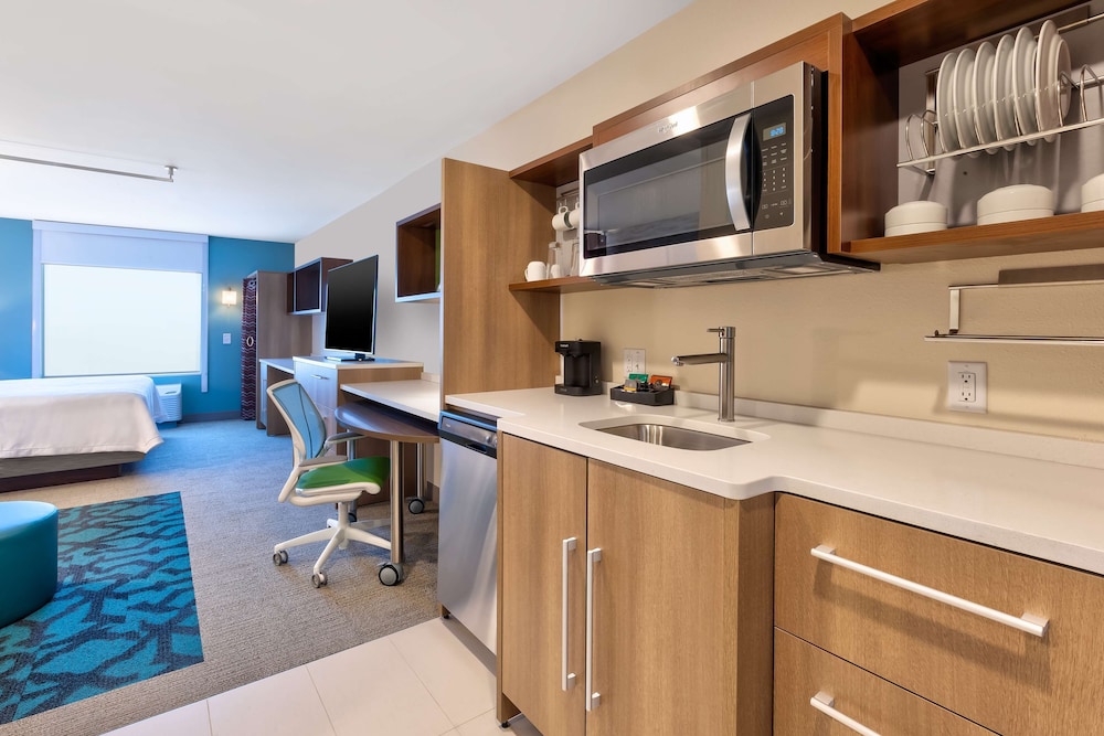 Home2 Suites by Hilton Saginaw MI - photo 18