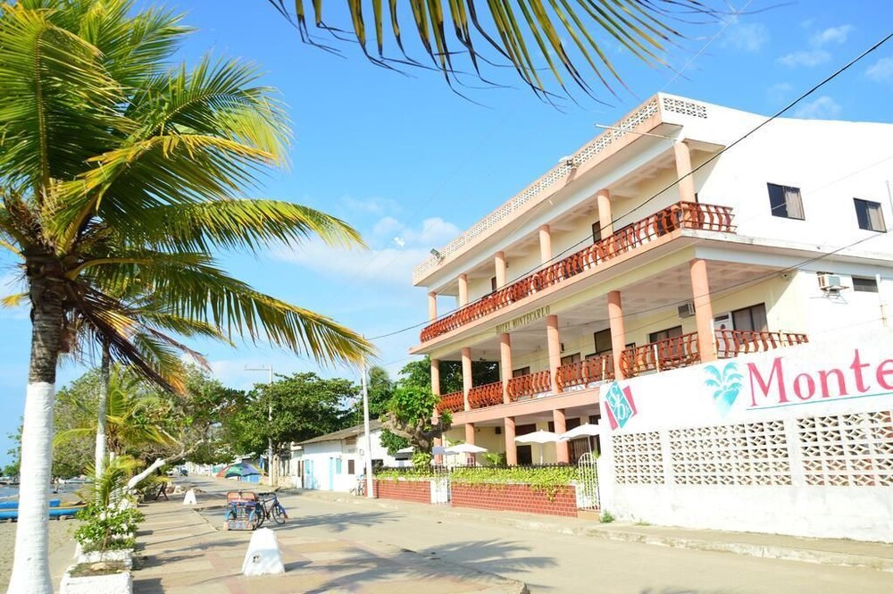 Hotel Montecarlo Beach — hotel in Santiago De Tolu