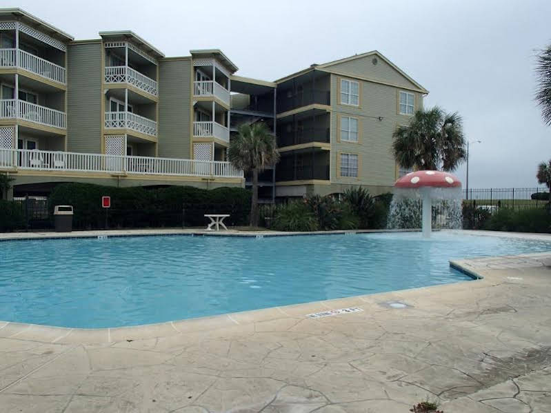 The Victorian Condo Hotel - photo 13