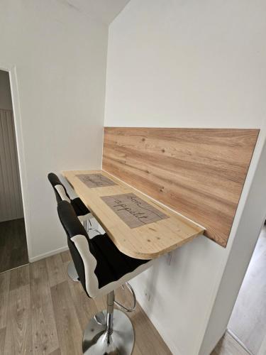 Au Deux Enfants in Angouleme, France