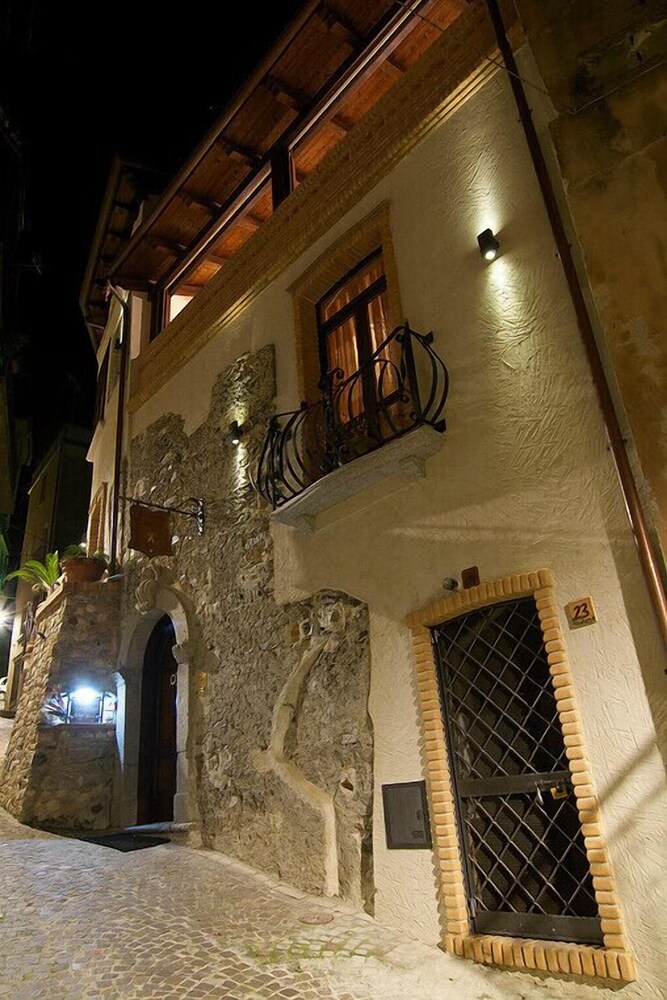 Borgo della Longevità - last minute hotel in Bivongi