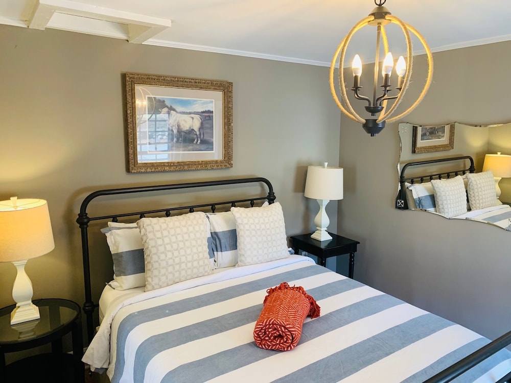 The Inn At Warm Springs - photo 8