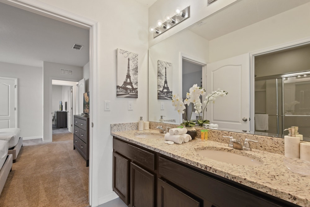 Elegant 7bed 5.5bath Pool Villa at Solterra Resort - photo 24