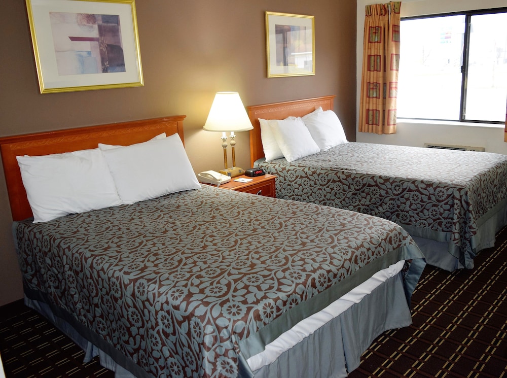 Days Inn by Wyndham Portage Cascade Mountain area - photo 11