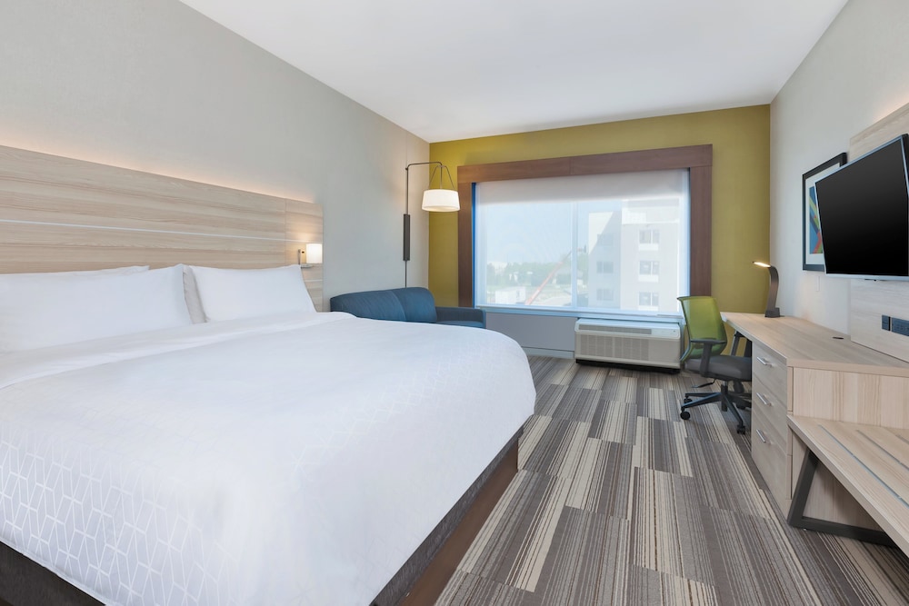 Holiday Inn Express & Suites Grand Rapids Airport South by IHG - photo 11