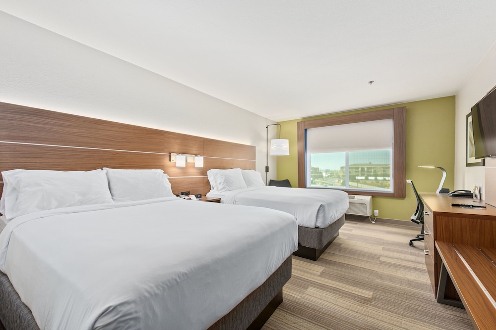 Holiday Inn Express Hotel and Suites West Valley by IHG - photo 10