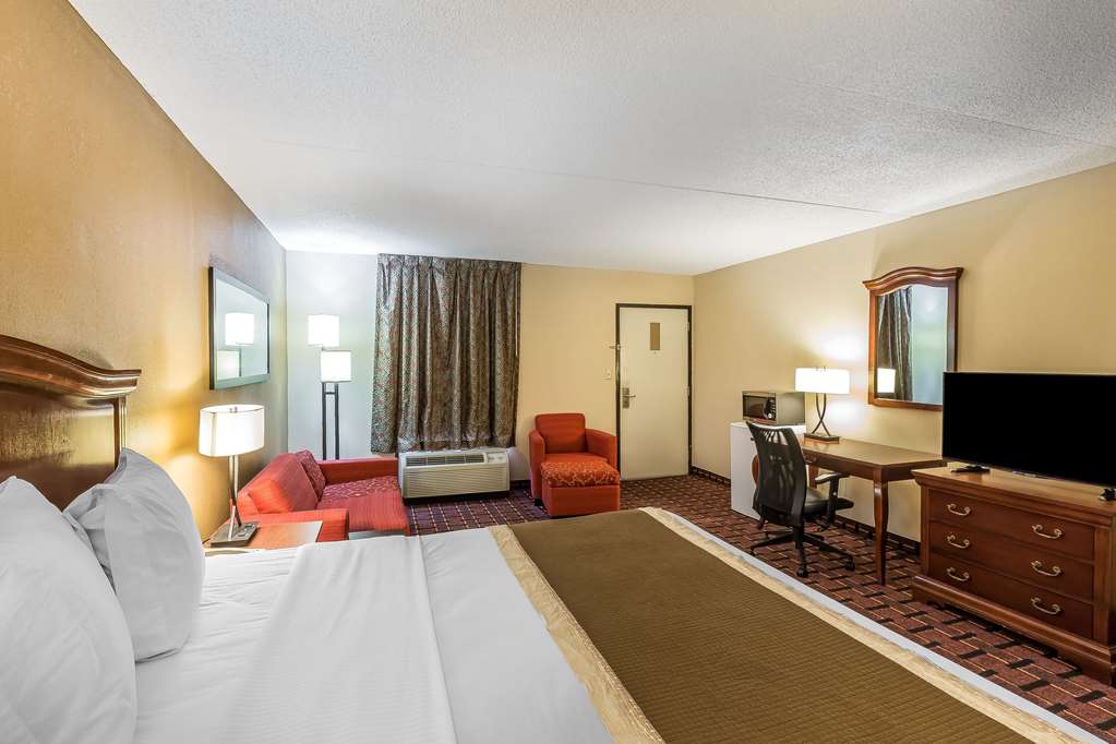 Rodeway Inn Knoxville East - photo 12