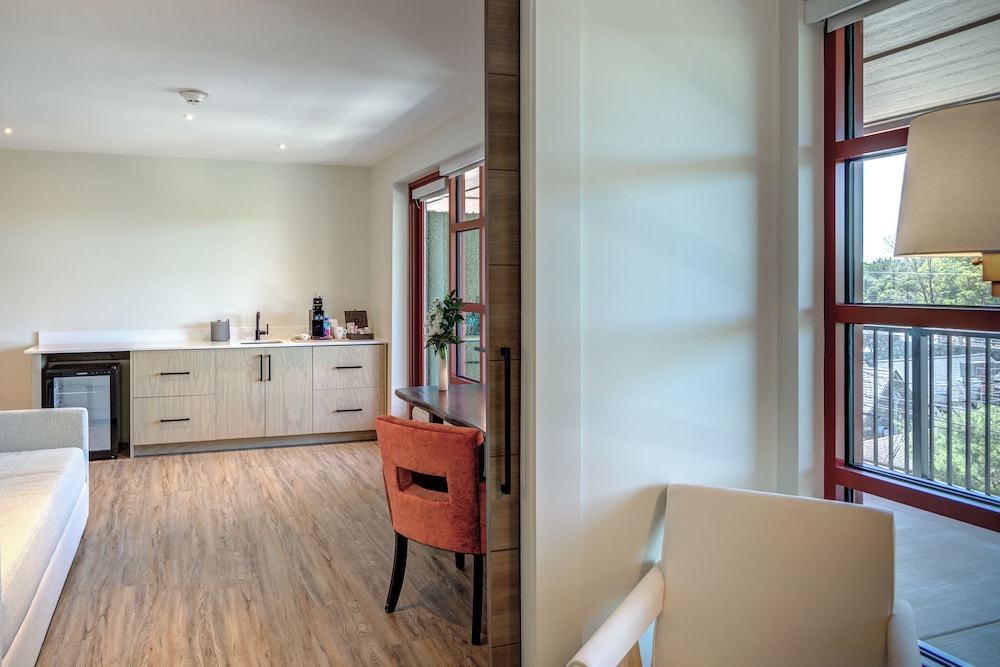 The Embers Hotel - photo 41