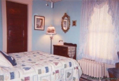 The Homespun Country Inn - photo 8