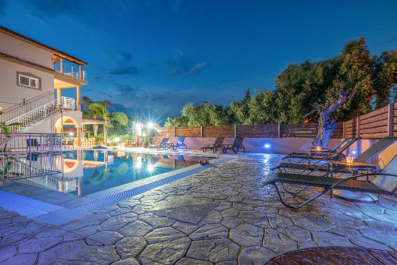 Armonia Studios & Apartments — 4-Star Luxury Hotel in Zakynthos, Greece