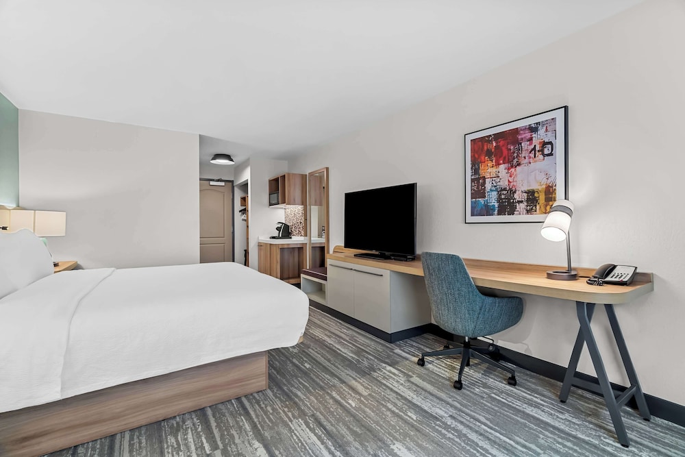 Hilton Garden Inn Cartersville - photo 16