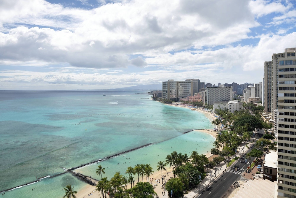 Waikiki Beach Marriott Resort & Spa - photo 146