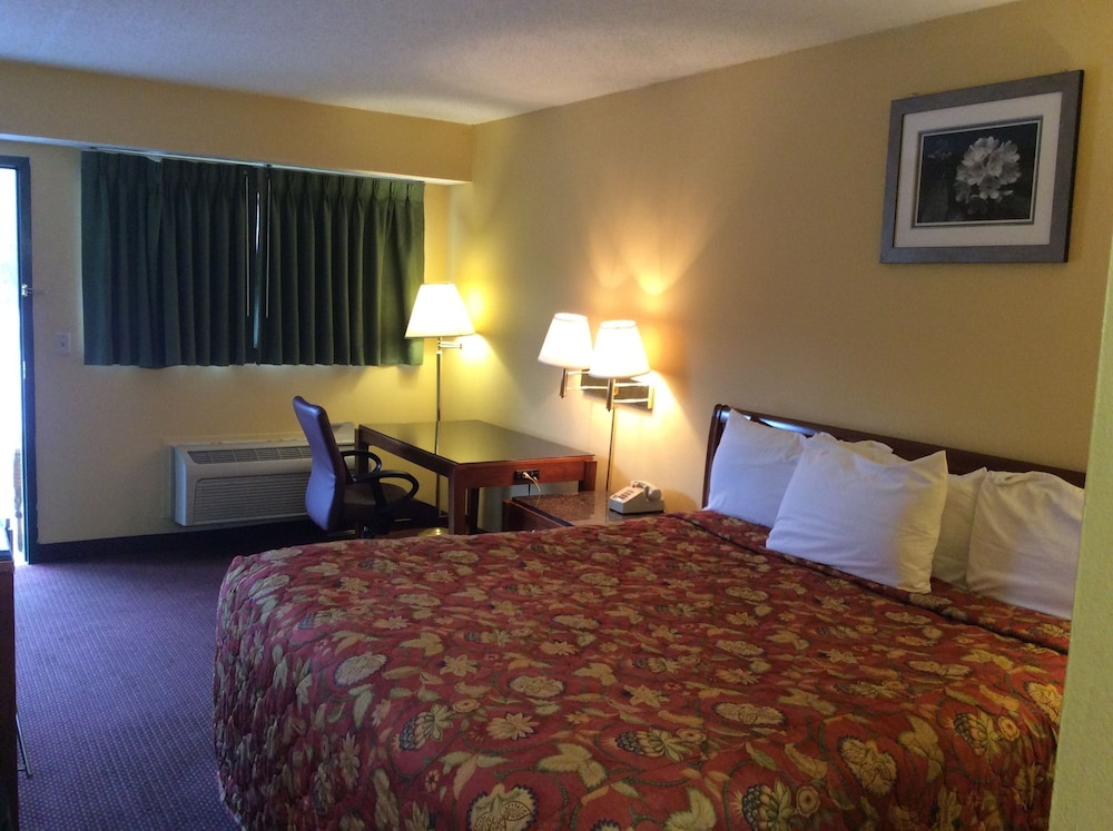 Days Inn by Wyndham York Alabama - photo 6