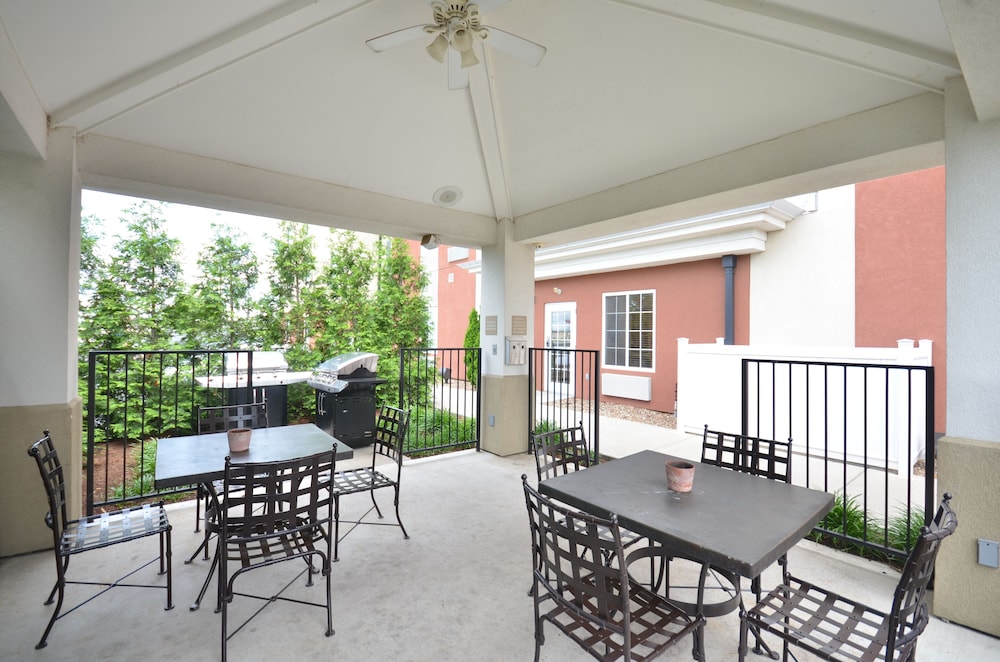 Candlewood Suites Cape Girardeau by IHG - photo 64