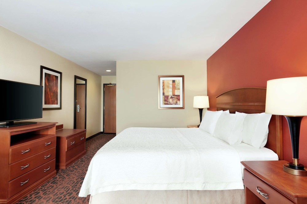 Hampton Inn Houston Stafford - photo 14