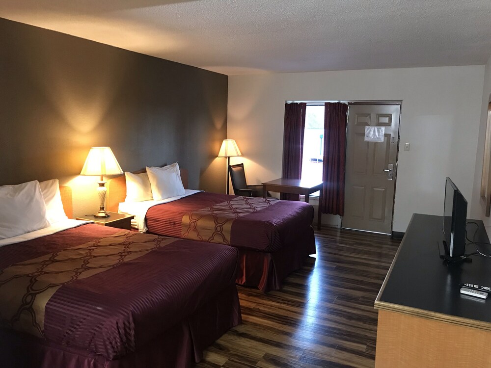 Bear Mount Inn & Suites - photo 39