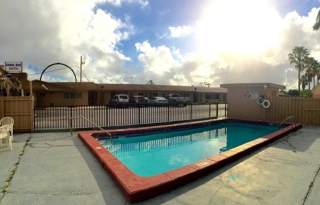 Coral Roc Motel — Florida City