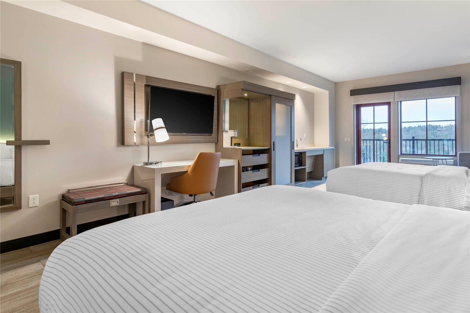 Cambria Hotel Lake Placid Lakeside Resort - photo 55