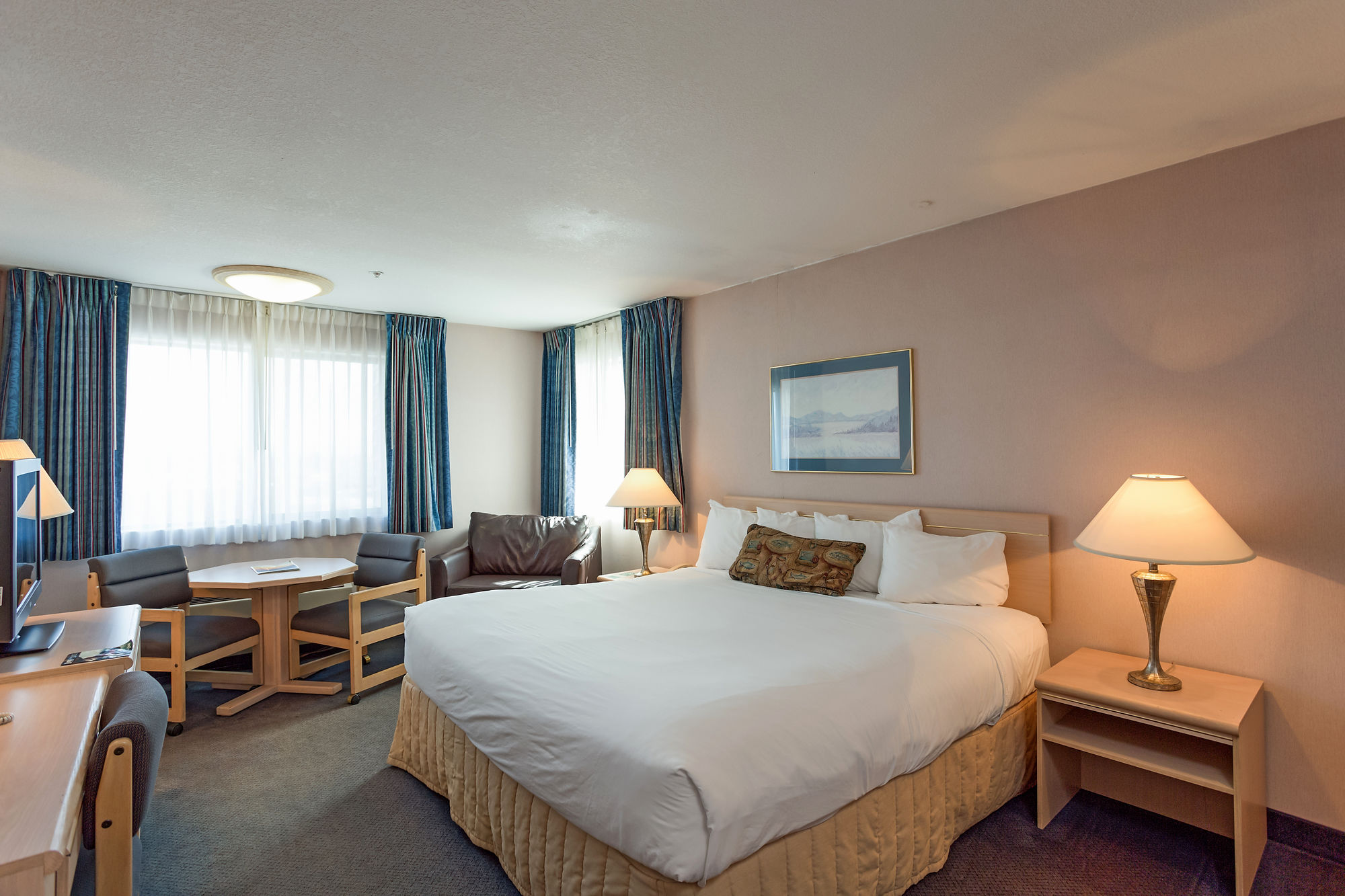 Shilo Inn Suites Hotel Warrenton in Warrenton, United States