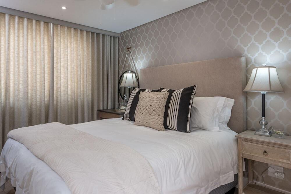 9 on Nautica Camps Bay