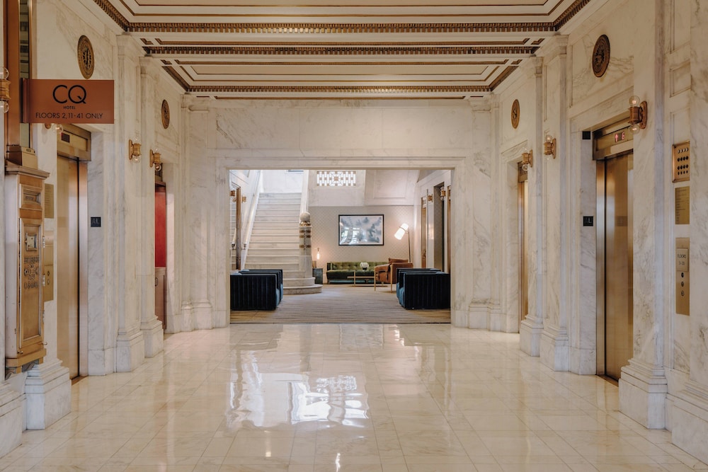 River Hotel - photo 38
