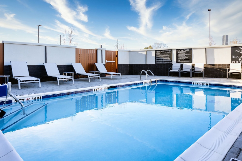 Fairfield by Marriott Inn & Suites Canton Riverstone Parkway - photo 20