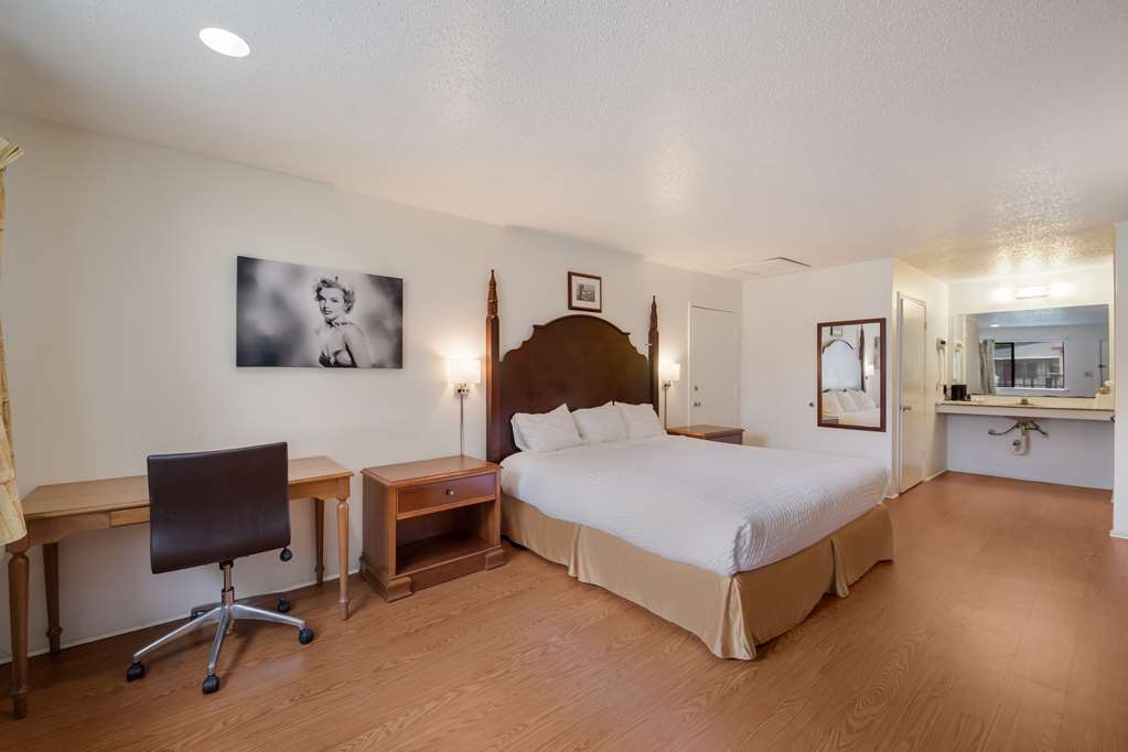 Americas Best Value Inn Lockhart TX - photo 17